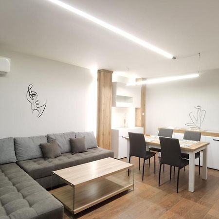 Diana Apartment Ruse Exterior foto